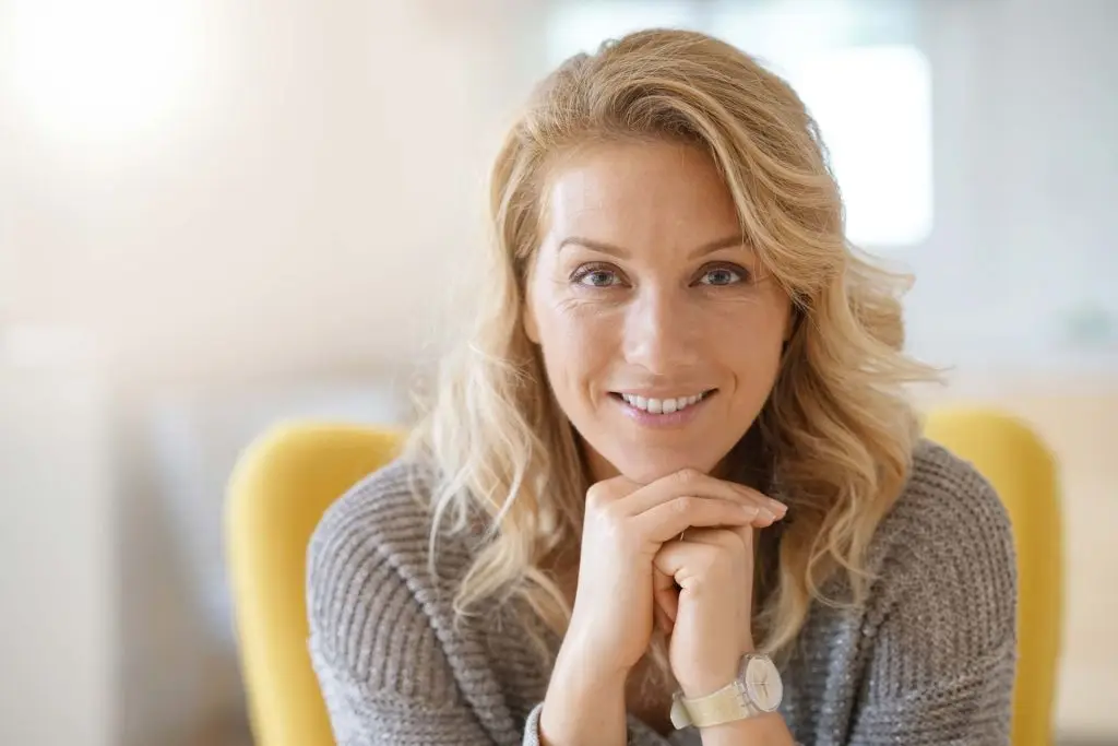 MENOPAUSIA PRECOZ FLAVIA